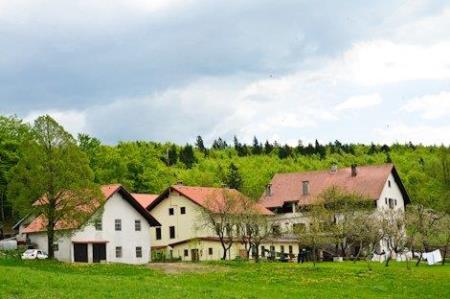 346604Turisticna kmetija Abram